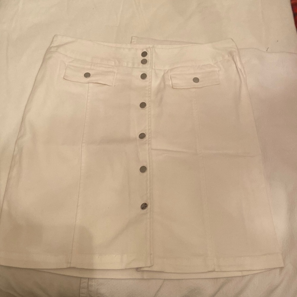 JONES NEW YORK white skirt
